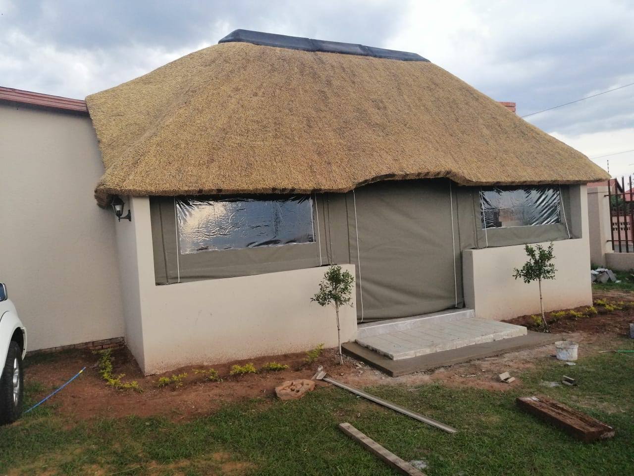 Thatch roofing project photo 4