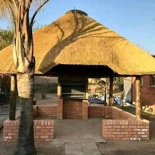 Thatch roofing project photo 9