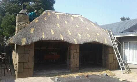 Thatch roofing project photo 10